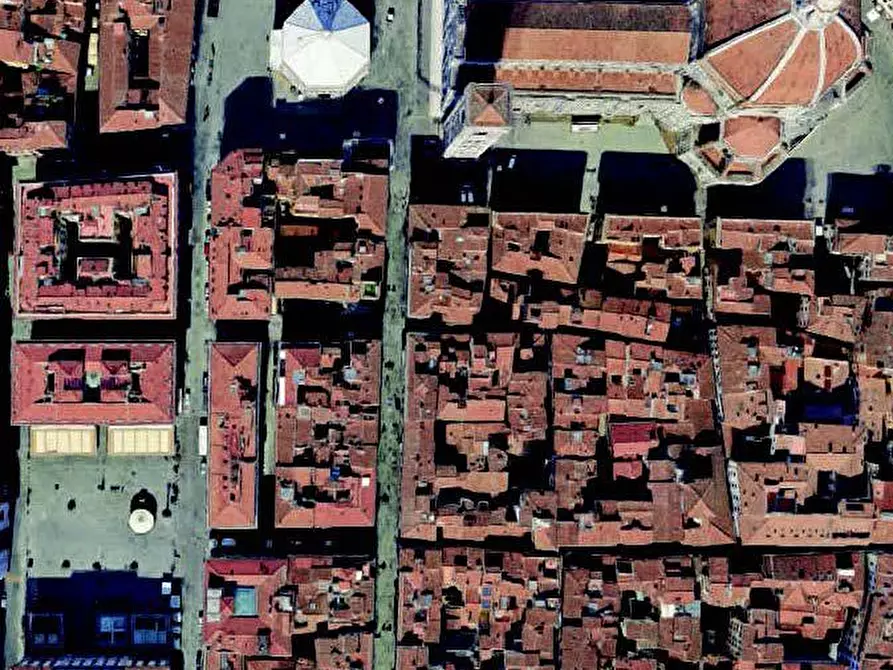 Immagine 9 di Appartamento in vendita  in VIA CALZAIUOLI a Firenze