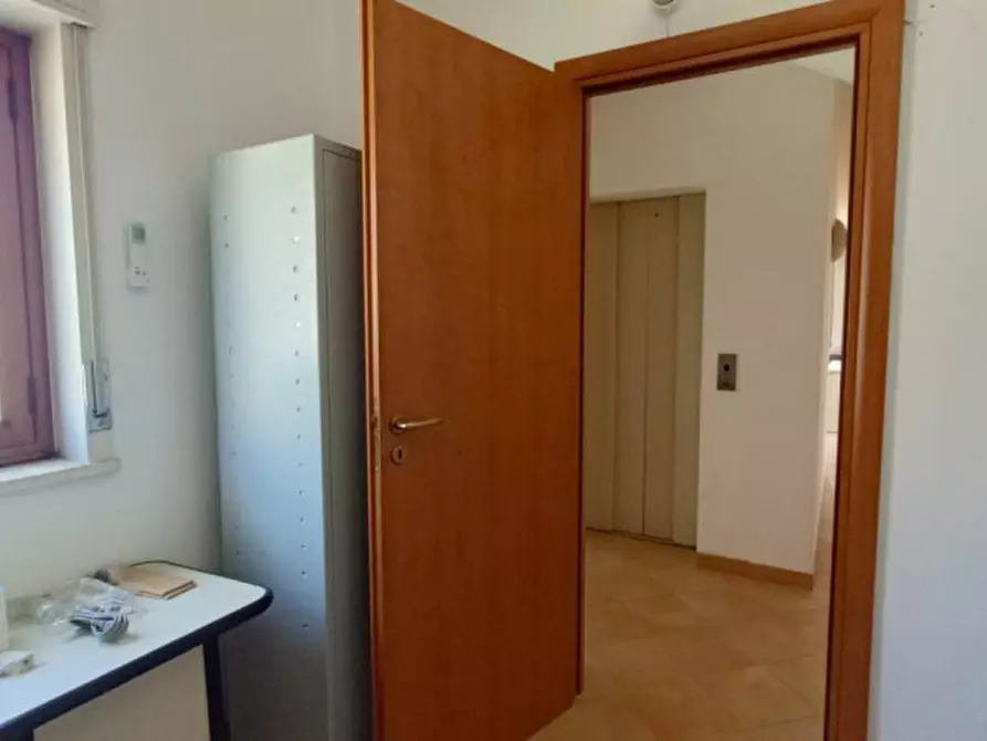 Immagine 38 di Ufficio in vendita  in via umberto I a Barcellona Pozzo Di Gotto