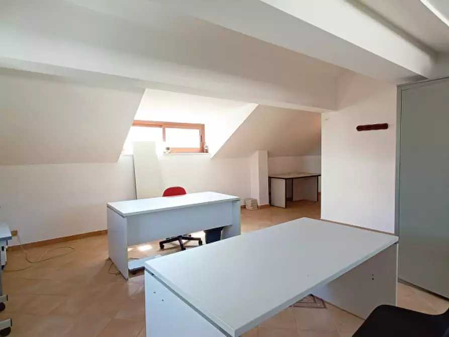 Immagine 44 di Ufficio in vendita  in via umberto I a Barcellona Pozzo Di Gotto