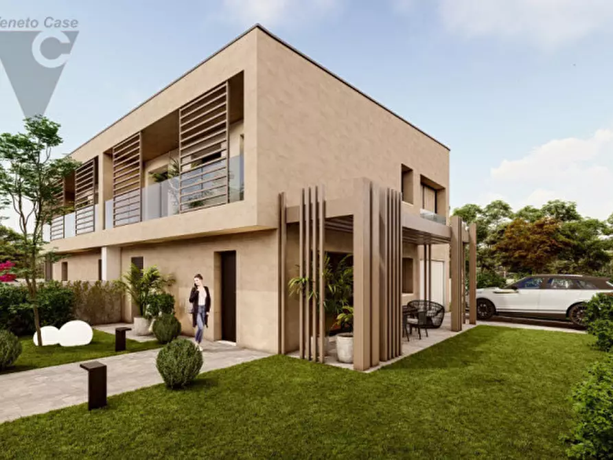 Immagine 23 di Villa in vendita  a Padova