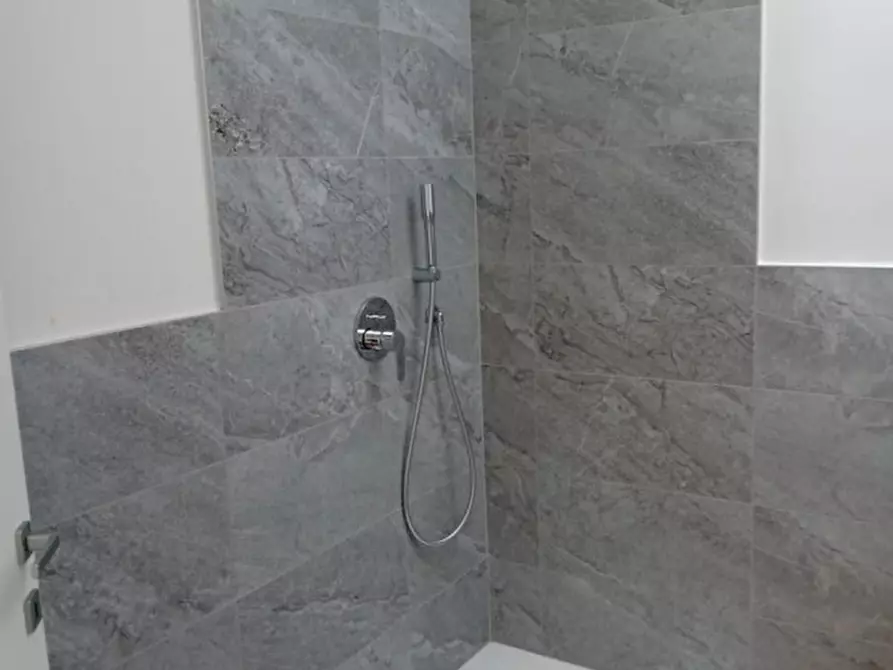 Immagine 8 di Appartamento in vendita  in Olmo a Creazzo