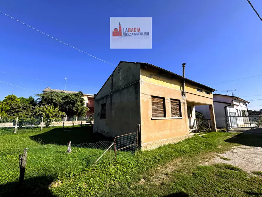 Immagine 23 di Casa indipendente in vendita  in Via Raffaello Sanzio 34 a Trecenta