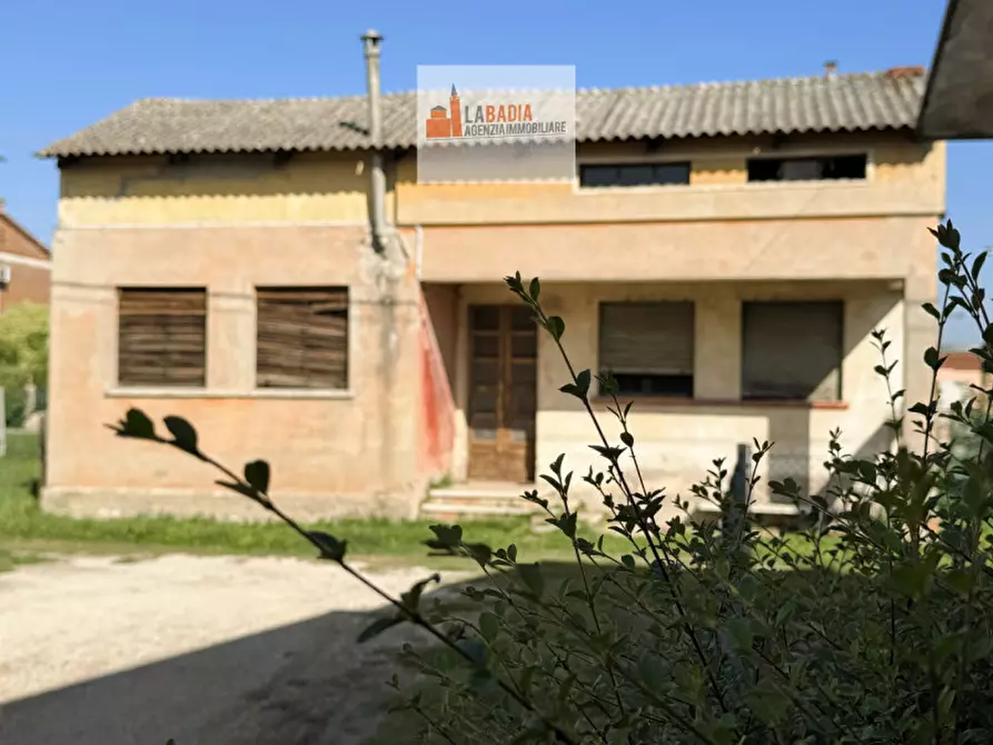 Immagine 28 di Casa indipendente in vendita  in Via Raffaello Sanzio 34 a Trecenta