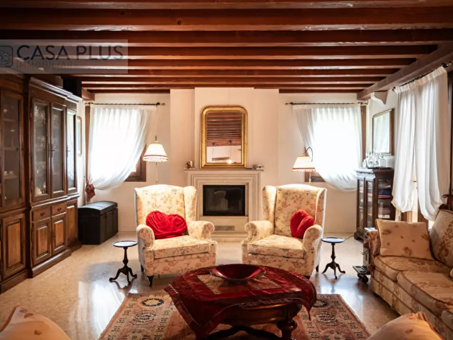 Immagine 4 di Rustico / casale in vendita  in VIA FARRA 31/A a Pieve Del Grappa