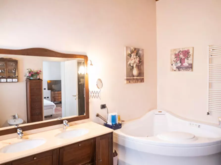 Immagine 33 di Rustico / casale in vendita  in VIA FARRA 31/A a Pieve Del Grappa