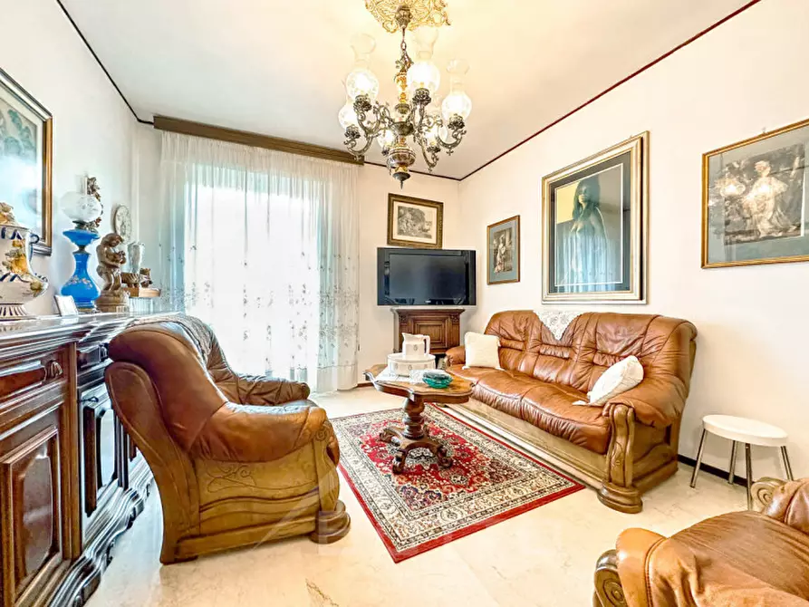 Immagine 2 di Appartamento in vendita  in VIA VITTORIO VENETO 97 a Borgosesia