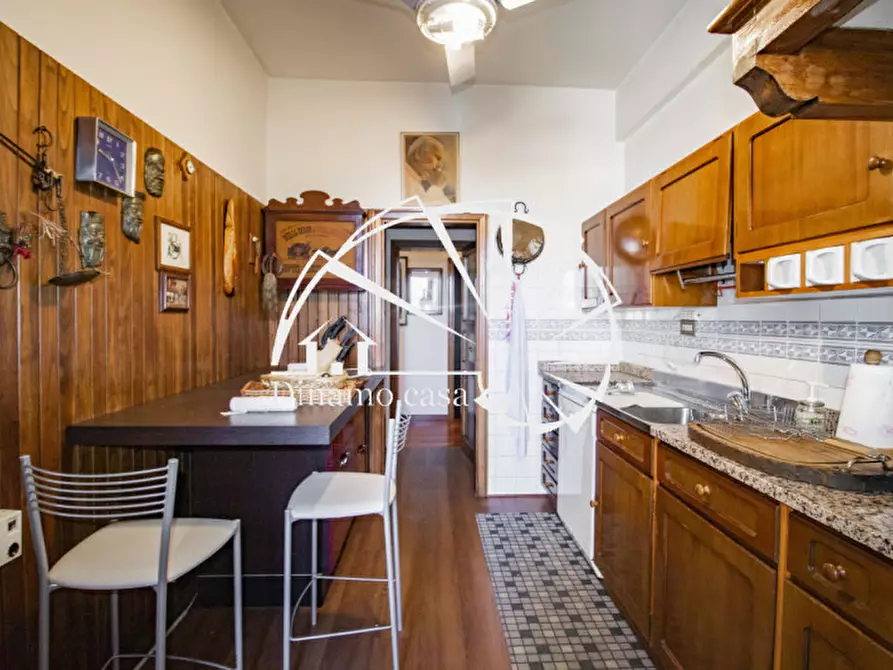 Immagine 3 di Appartamento in vendita  in Via Valentini a Prato