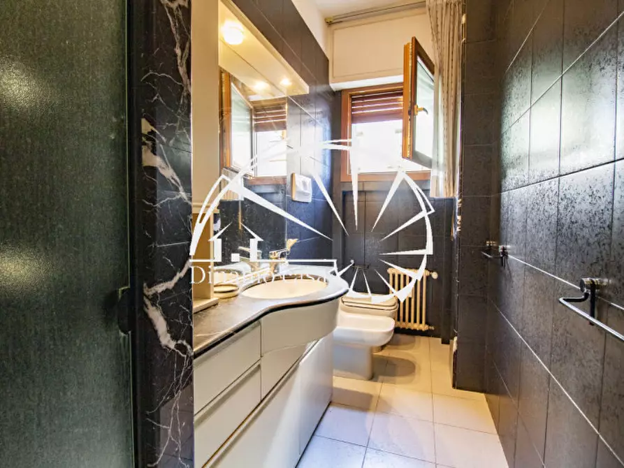 Immagine 15 di Appartamento in vendita  in Via Valentini a Prato