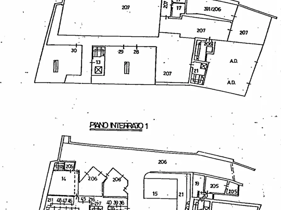 Immagine 1 di Garage in vendita  a Bassano Del Grappa