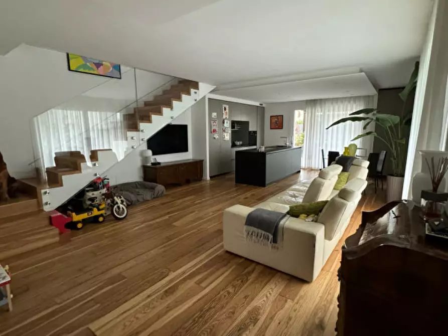 Immagine 1 di Casa bifamiliare in vendita  in Via Bolzani a Masera' Di Padova