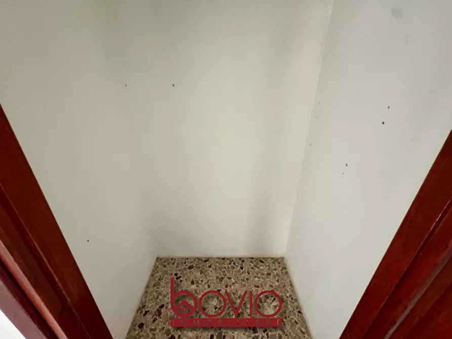 Immagine 22 di Appartamento in vendita  in STRADA DEI BIASONI N°39 a Torino