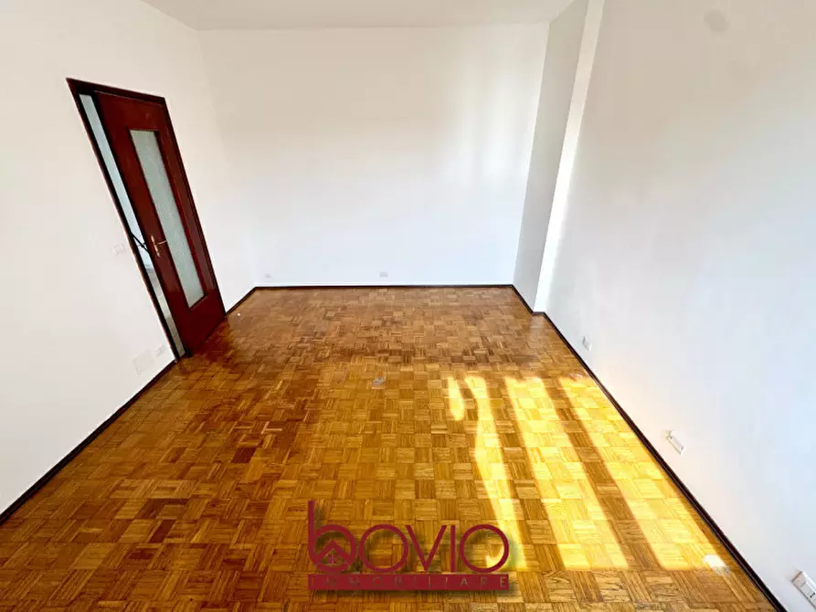 Immagine 39 di Appartamento in vendita  in STRADA DEI BIASONI N°39 a Torino