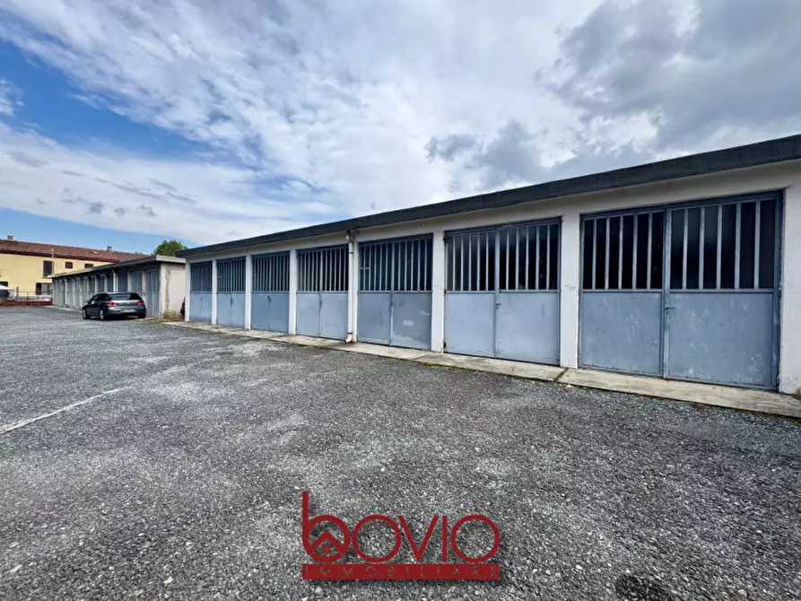 Immagine 49 di Appartamento in vendita  in STRADA DEI BIASONI N°39 a Torino