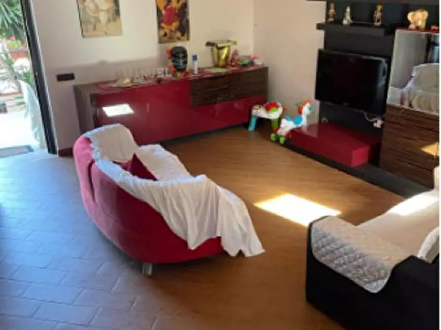 Immagine 1 di Appartamento in vendita  in via Antonio De Curtis, 61 - 88900 Crotone (KR) a Crotone