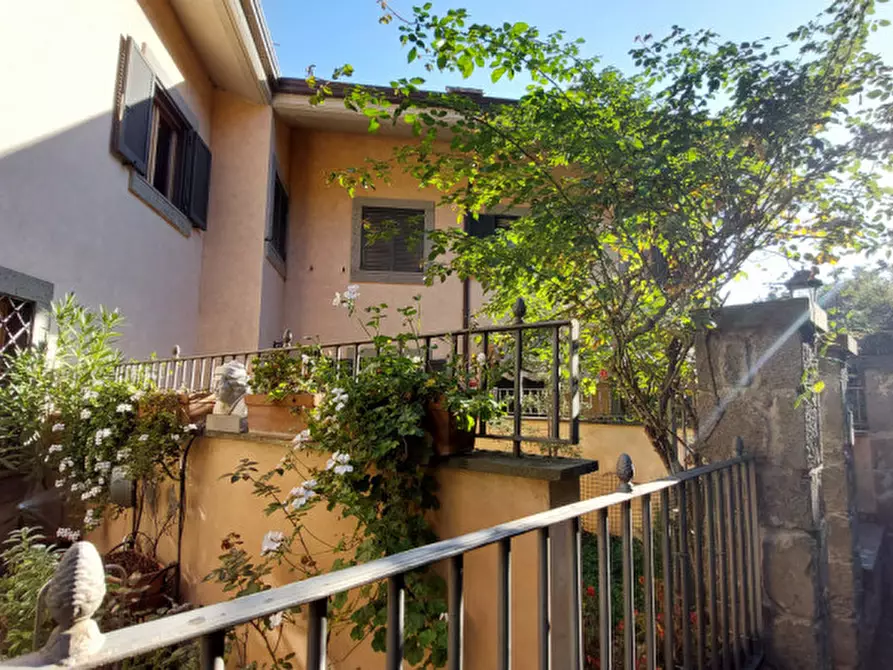 Immagine 1 di Villa in vendita  in Via Guglielmo Quattrucci n 282/A - 00046 Grottaferrata (RM) a Grottaferrata