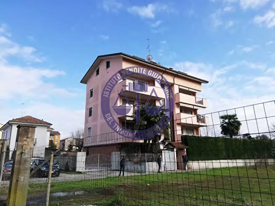 Immagine 1 di Appartamento in vendita  in Via Gaetano Donizetti, 4 a Abbiategrasso