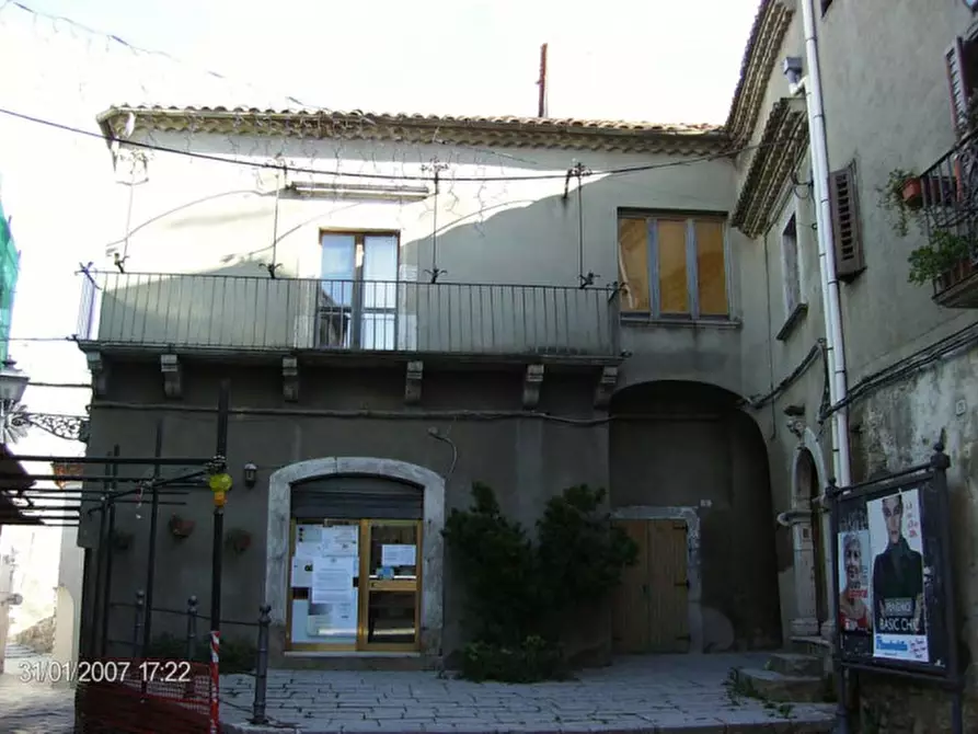 Immagine 1 di Appartamento in vendita  in Via Umberto I 19 - 85011 Acerenza (PZ) a Acerenza