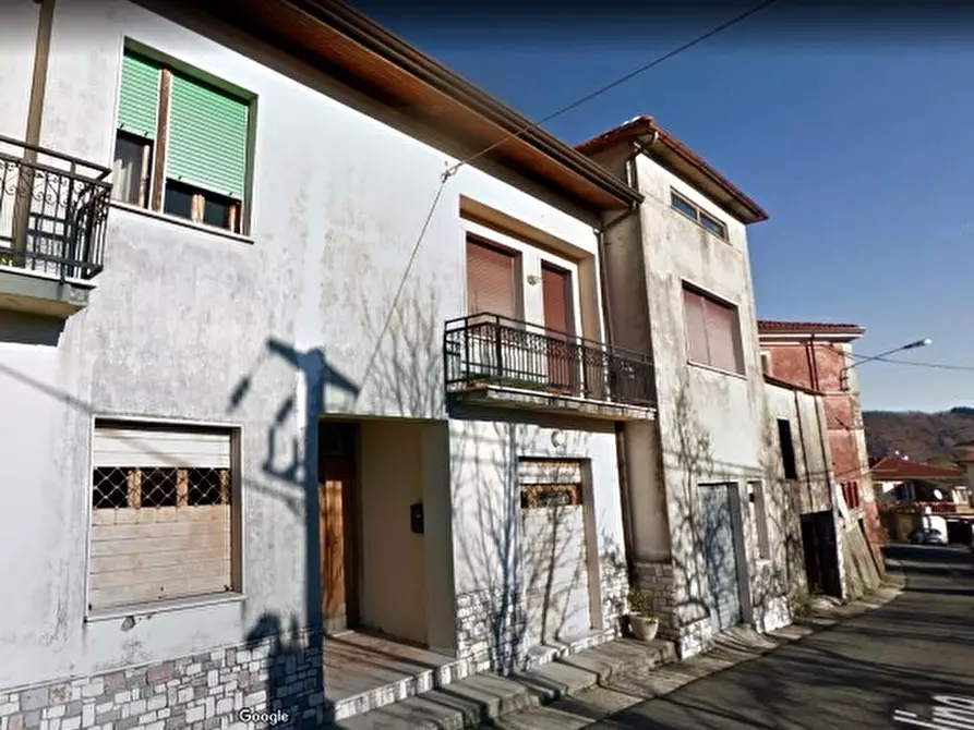 Immagine 1 di Appartamento in vendita  in Frazione San Terenzo Monti, Via Bardine - 54013 Fivizzano (MS) a Fivizzano