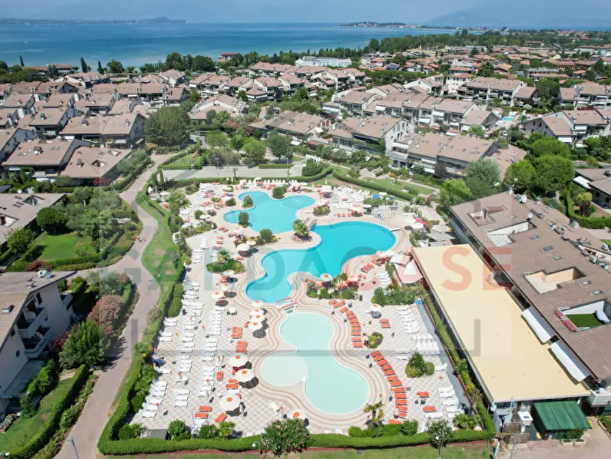 Immagine 2 di Appartamento in vendita  in Green Residence a Desenzano Del Garda