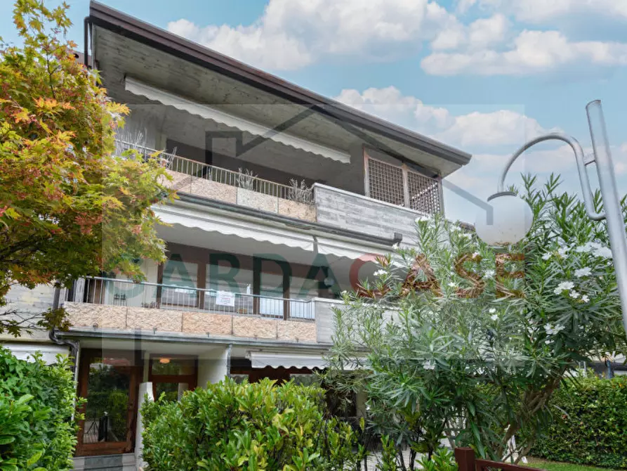 Immagine 3 di Appartamento in vendita  in Green Residence a Desenzano Del Garda