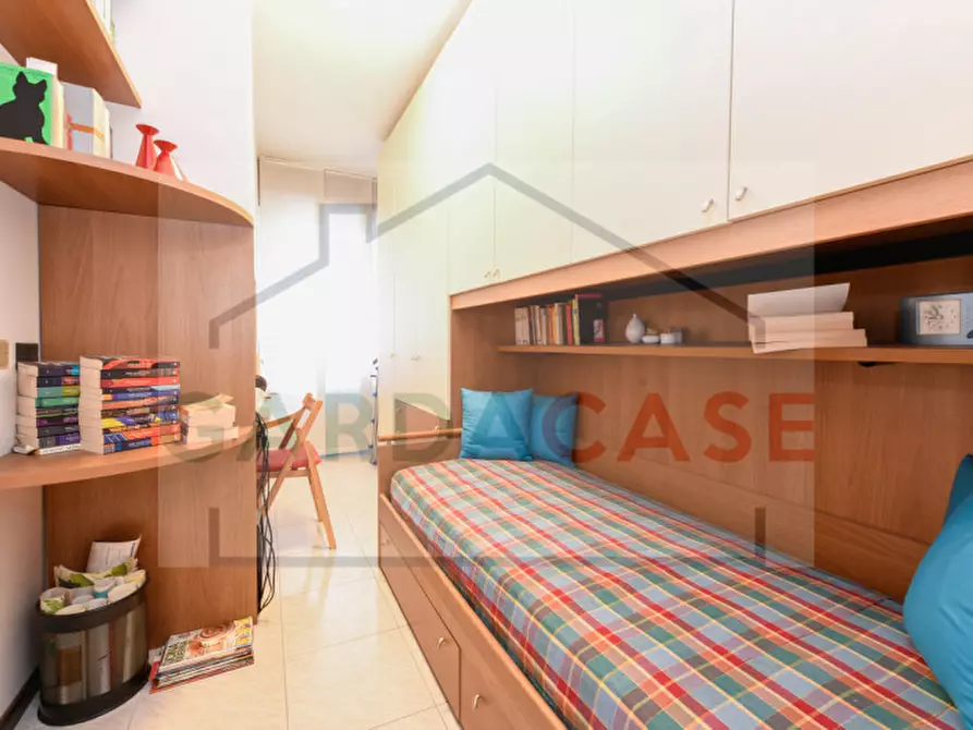 Immagine 21 di Appartamento in vendita  in Green Residence a Desenzano Del Garda