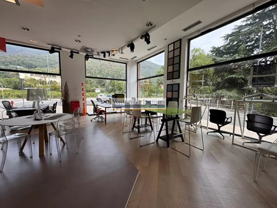 Immagine 3 di Negozio in vendita  in BORGO WUHRER a Brescia