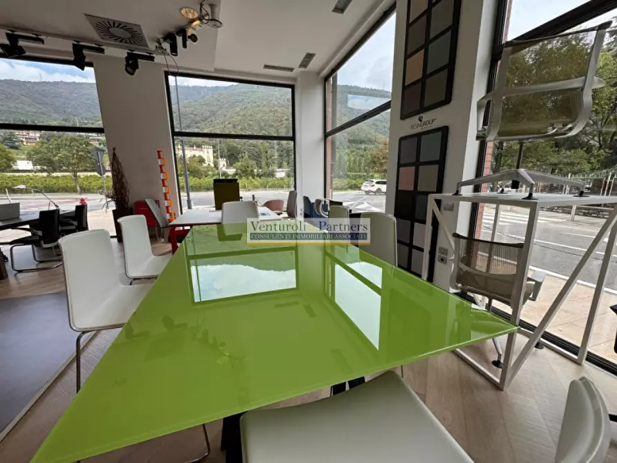 Immagine 4 di Negozio in vendita  in BORGO WUHRER a Brescia