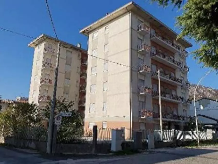 Immagine 1 di Appartamento in vendita  in Via Duca D'Aosta, 16 a Vittorio Veneto