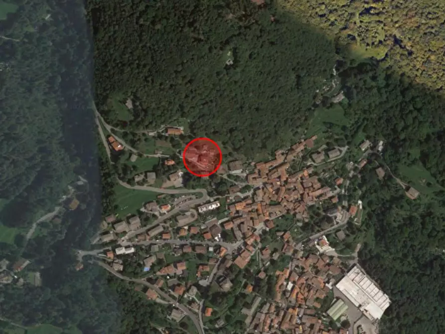 Immagine 1 di Casa indipendente in vendita  in Via Monte San Primo, N. 8 a Sormano