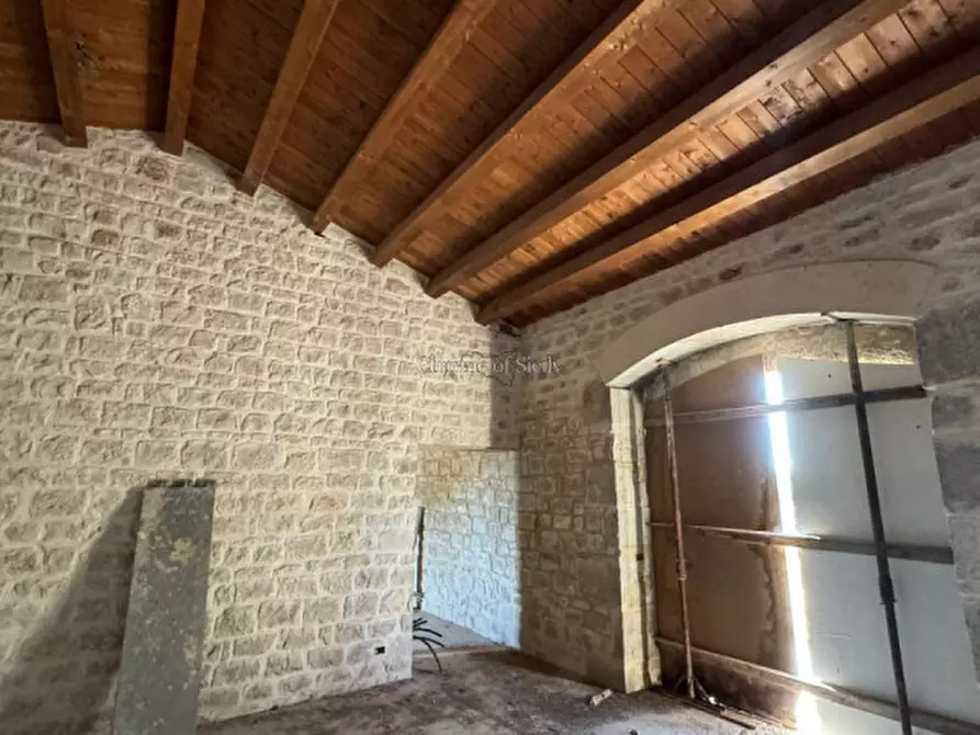 Immagine 31 di Casa indipendente in vendita  a Modica