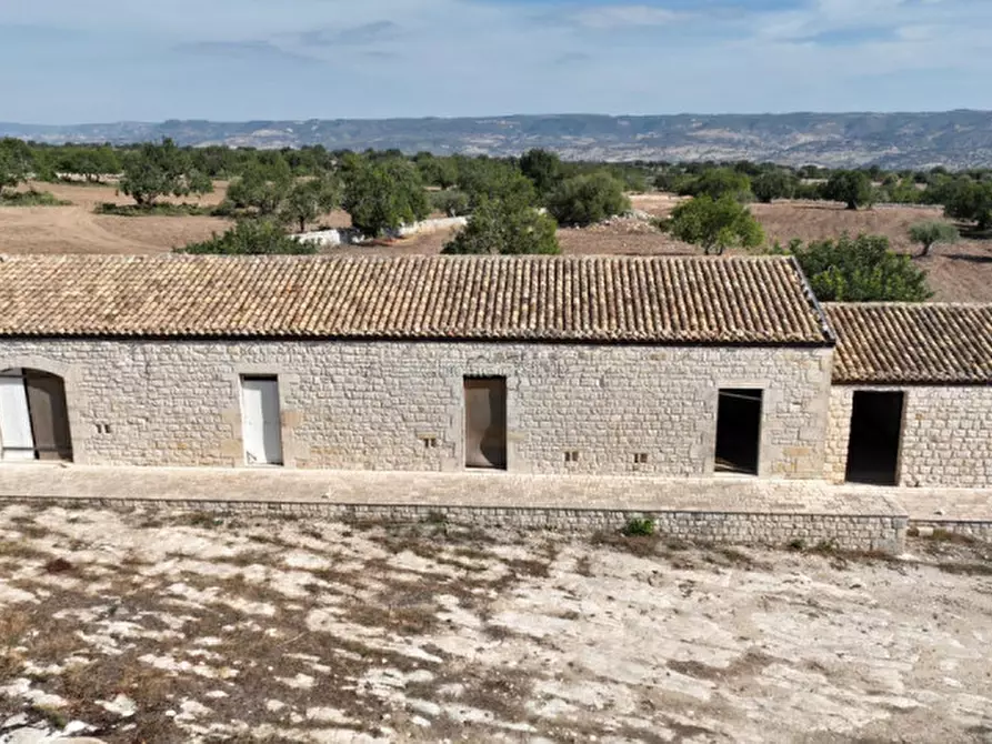Immagine 49 di Casa indipendente in vendita  a Modica