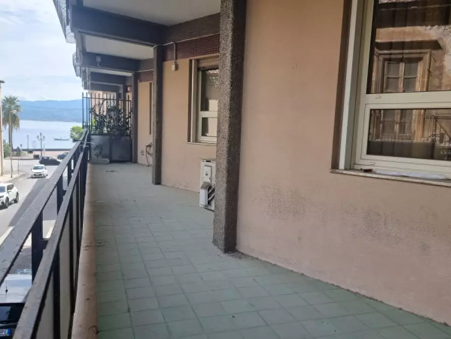 Immagine 2 di Ufficio in vendita  in MILAZZO, VIA C. COLOMBO 7 a Milazzo