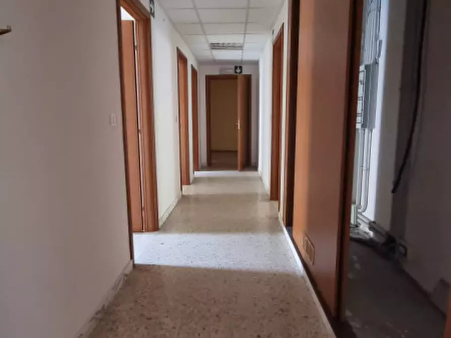 Immagine 11 di Ufficio in vendita  in MILAZZO, VIA C. COLOMBO 7 a Milazzo