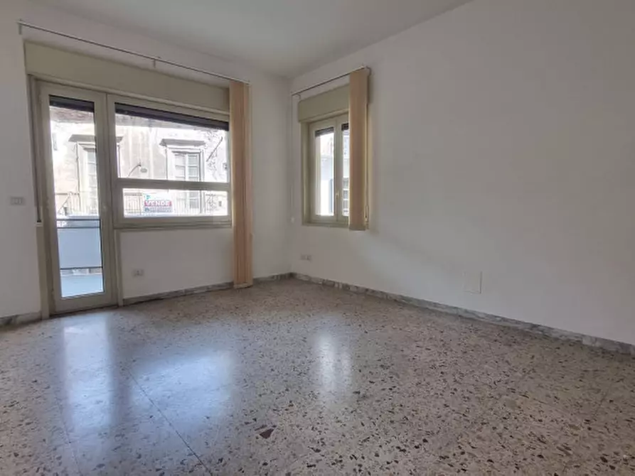 Immagine 12 di Ufficio in vendita  in MILAZZO, VIA C. COLOMBO 7 a Milazzo