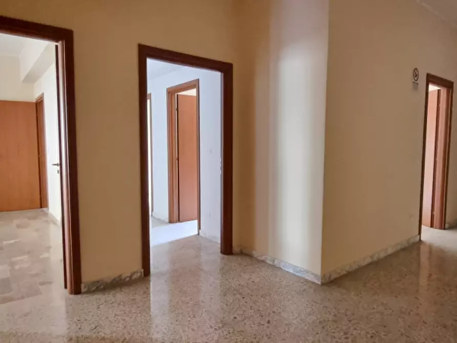 Immagine 22 di Ufficio in vendita  in MILAZZO, VIA C. COLOMBO 7 a Milazzo