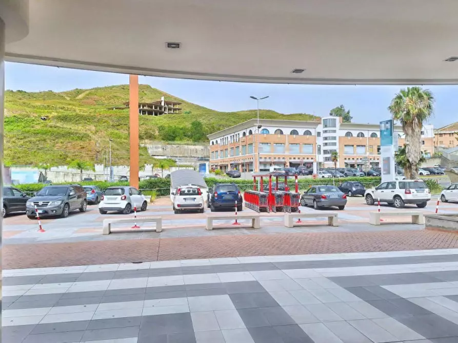 Immagine 8 di Ufficio in vendita  in Via Lucrezia  della Valle, N. snc a Catanzaro