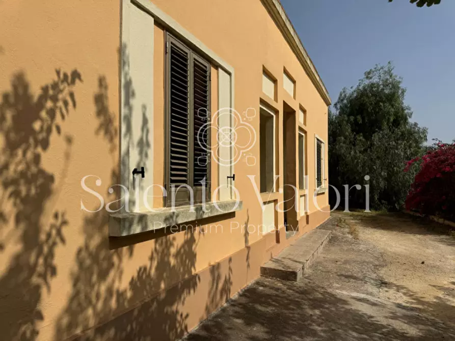 Immagine 3 di Villa in vendita  in Via Provinciale Matino 53 a Parabita