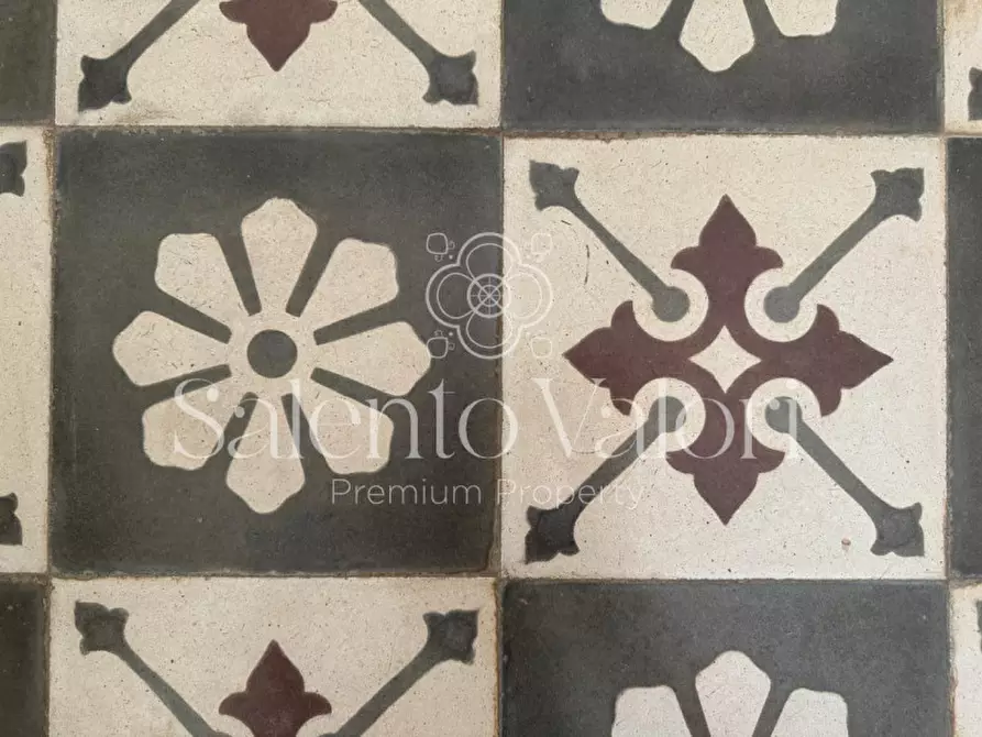 Immagine 19 di Villa in vendita  in Via Provinciale Matino 53 a Parabita