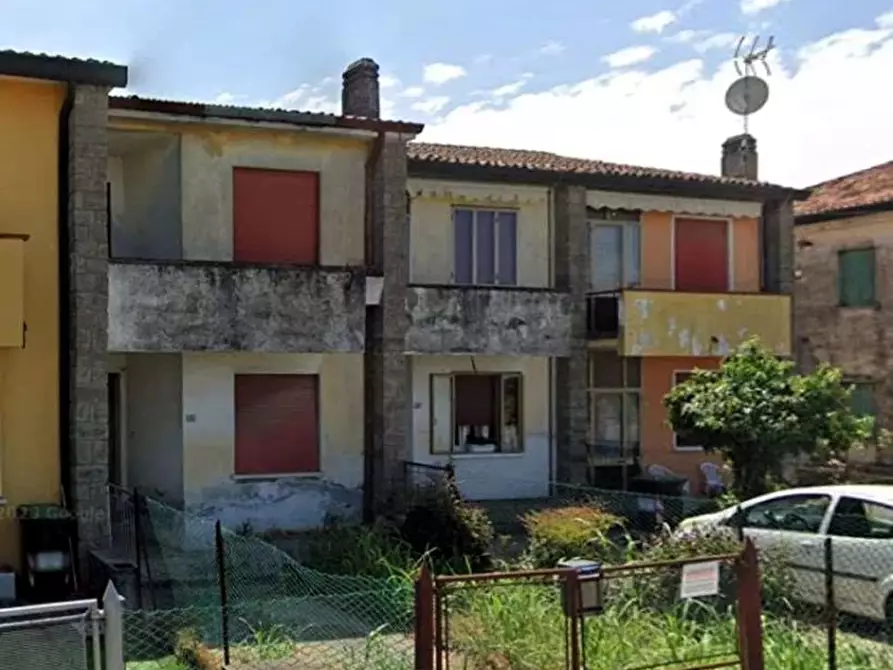 Immagine 1 di Villetta a schiera in vendita  in VIA DELLE INDUSTRIE 8 VILLA ESTENSE a Villa Estense