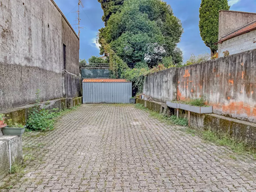 Immagine 6 di Appartamento in vendita  in corso campagna a Thiene