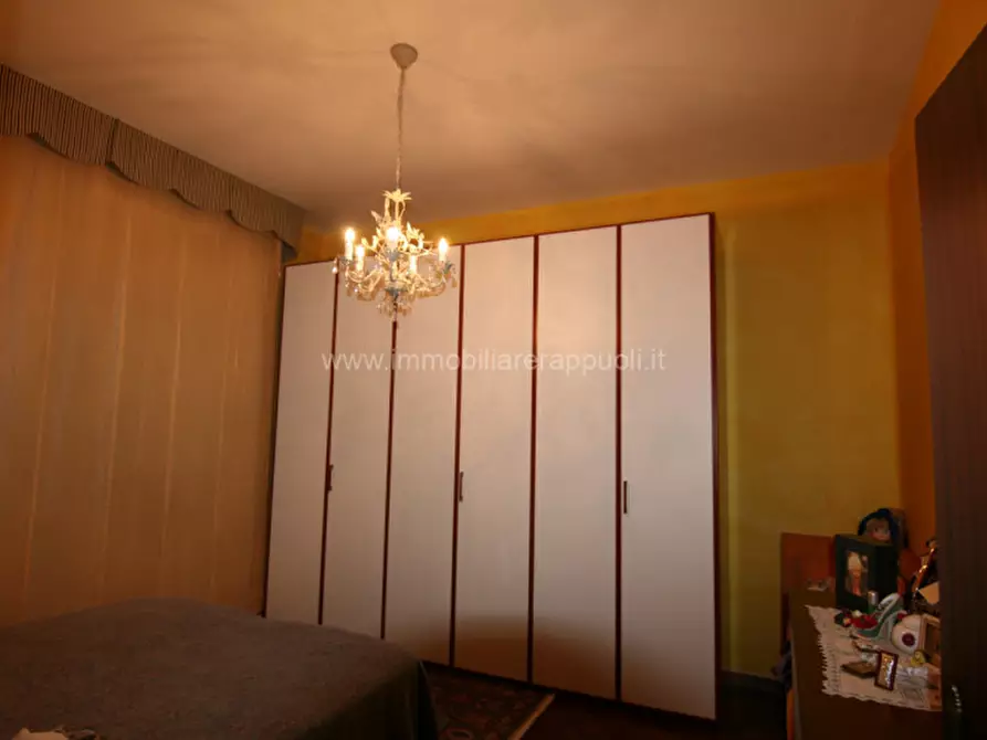 Immagine 16 di Appartamento in vendita  a Sinalunga