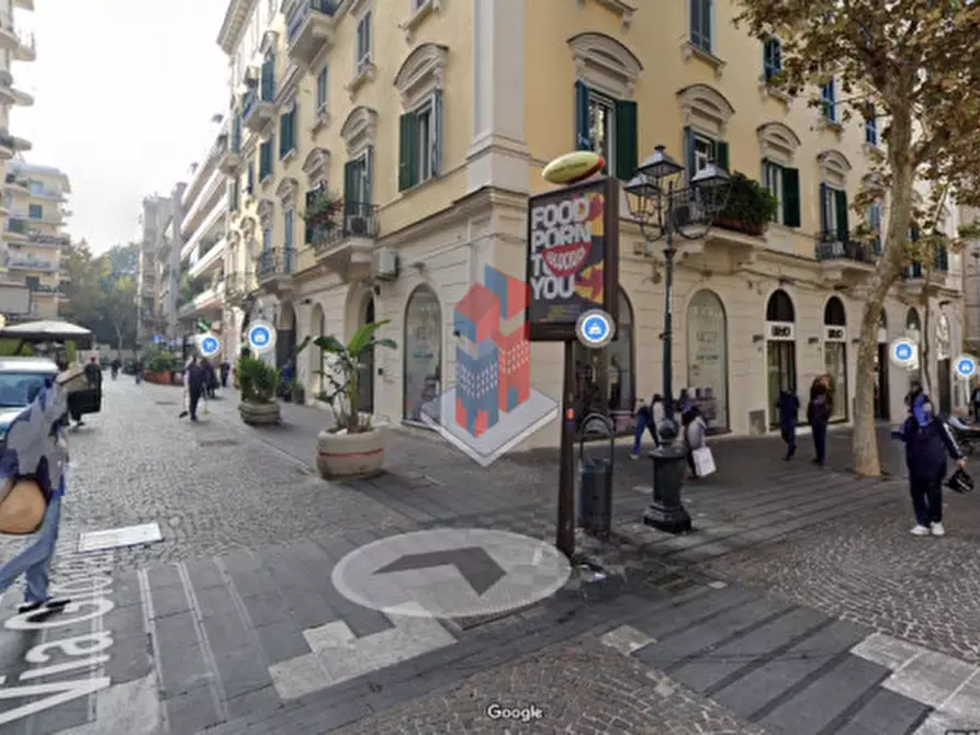 Immagine 1 di Appartamento in vendita  in VIA SCARLATTI (pedonale) a Napoli