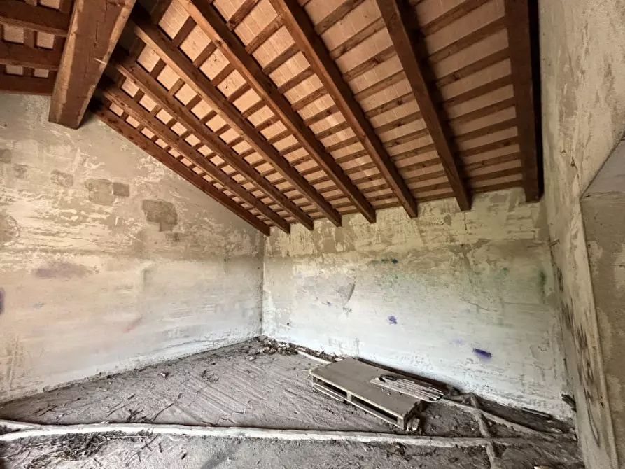 Immagine 12 di Rustico / casale in vendita  in VIA PALAZZINA a Arqua' Petrarca