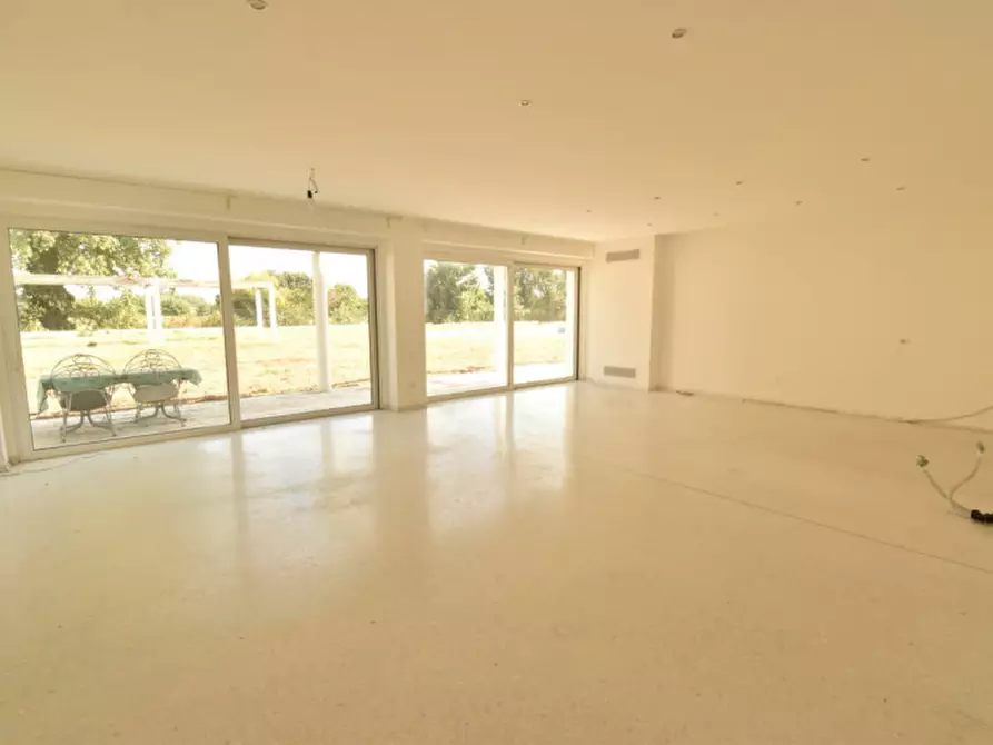 Immagine 5 di Villa in vendita  in Via Pedagni a Veggiano