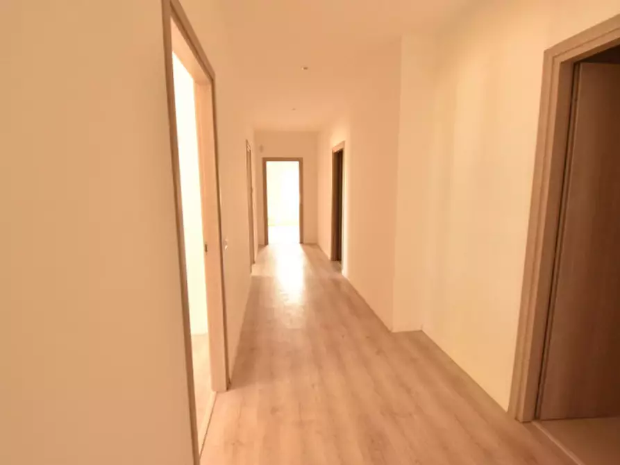 Immagine 10 di Villa in vendita  in Via Roma a Veggiano