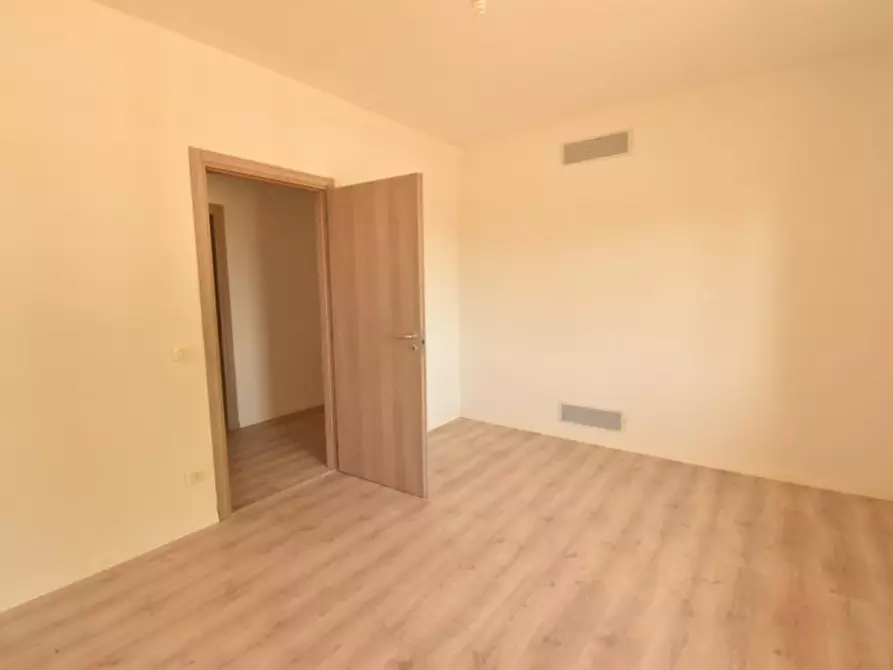 Immagine 19 di Villa in vendita  in Via Roma a Veggiano