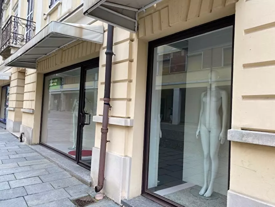 Immagine 7 di Negozio in vendita  a Suzzara