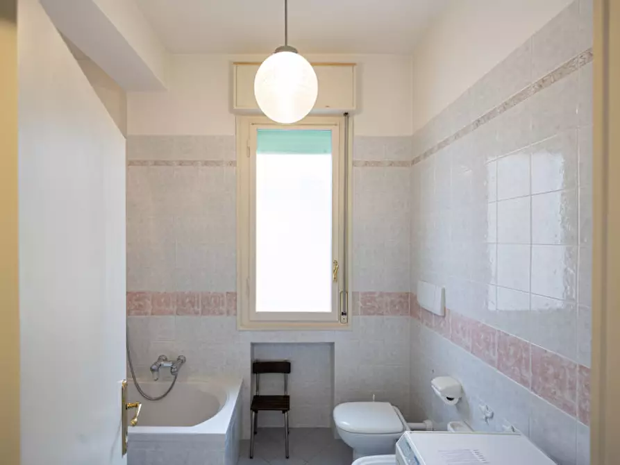 Immagine 10 di Appartamento in vendita  in via spaventa a Imola