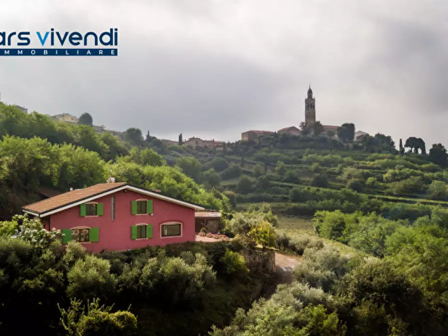 Immagine 1 di Villa in vendita  in Via Canesella a Colognola Ai Colli