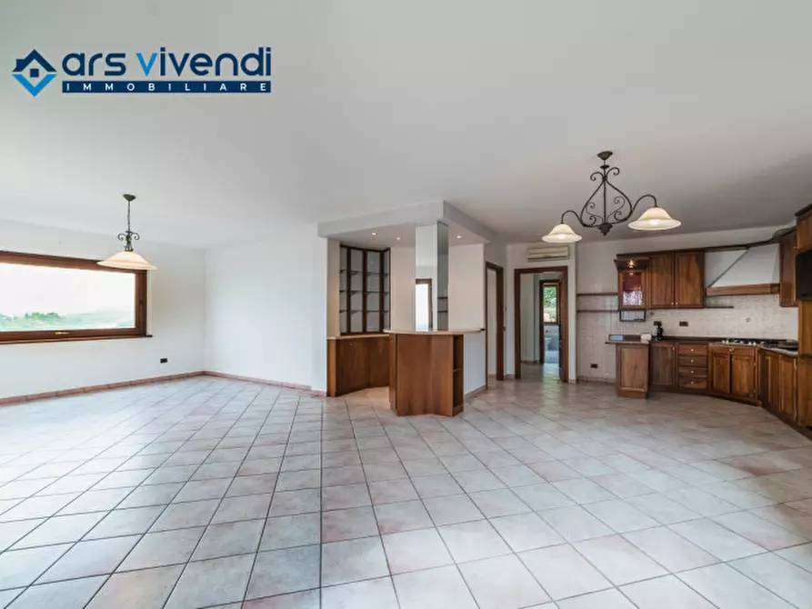 Immagine 3 di Villa in vendita  in Via Canesella a Colognola Ai Colli